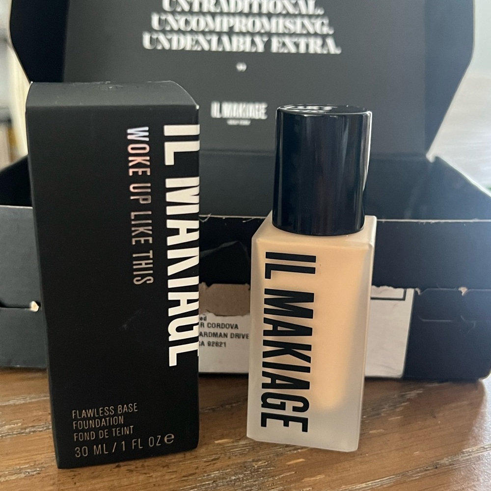 IL MAKIAGE Woke up like this foundation shade 60